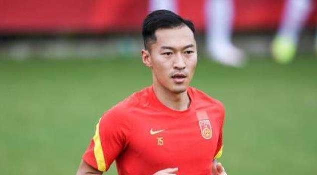 富勒姆中场帕利尼亚的前经纪人梅拉在接受sport1的采访时表示，帕利尼亚仍希望加盟拜仁。